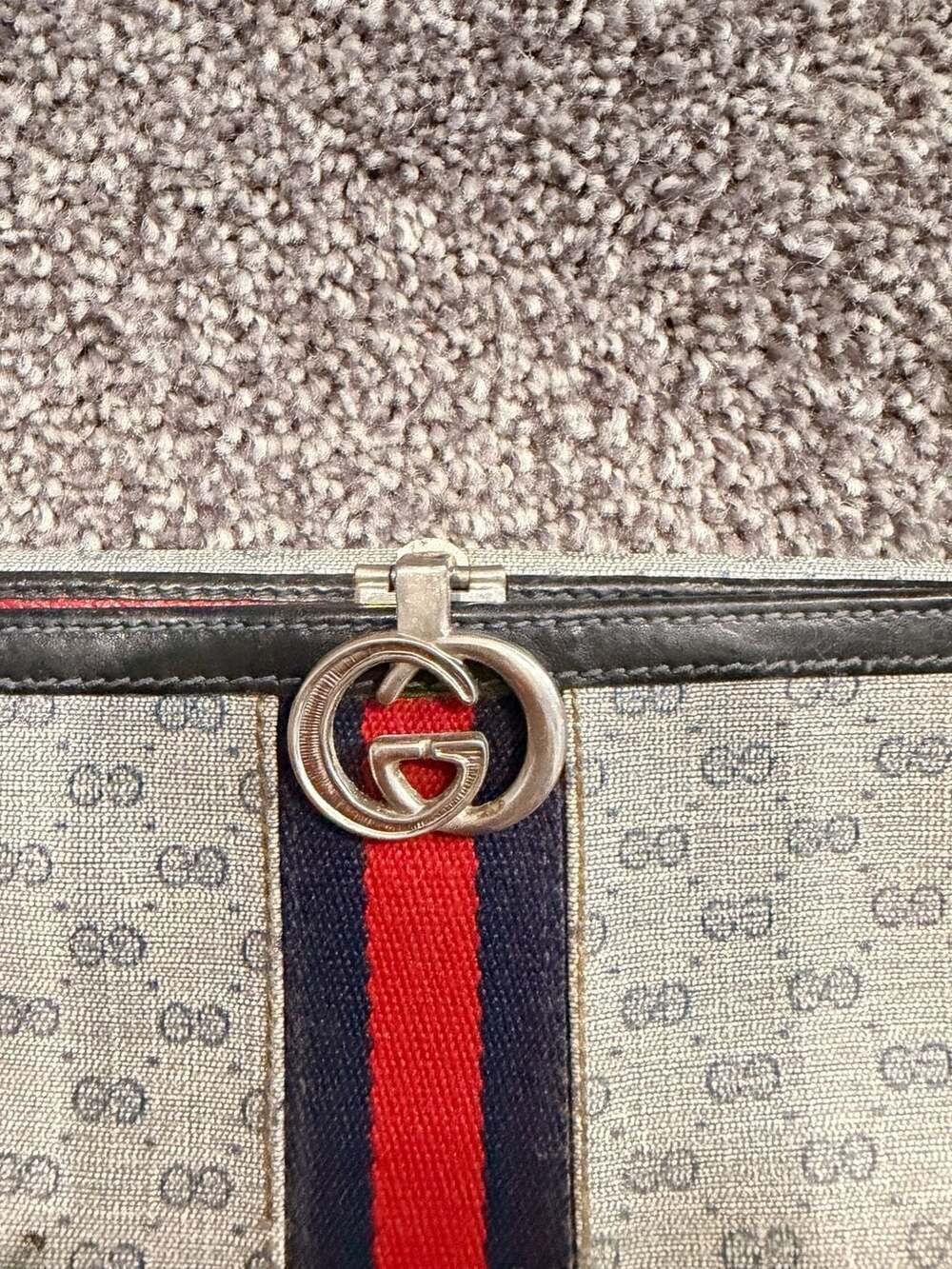 Vintage 2000s Gucci GG Monogram Continental Clutch Wallet with Web Stripe - Picture 6 of 15